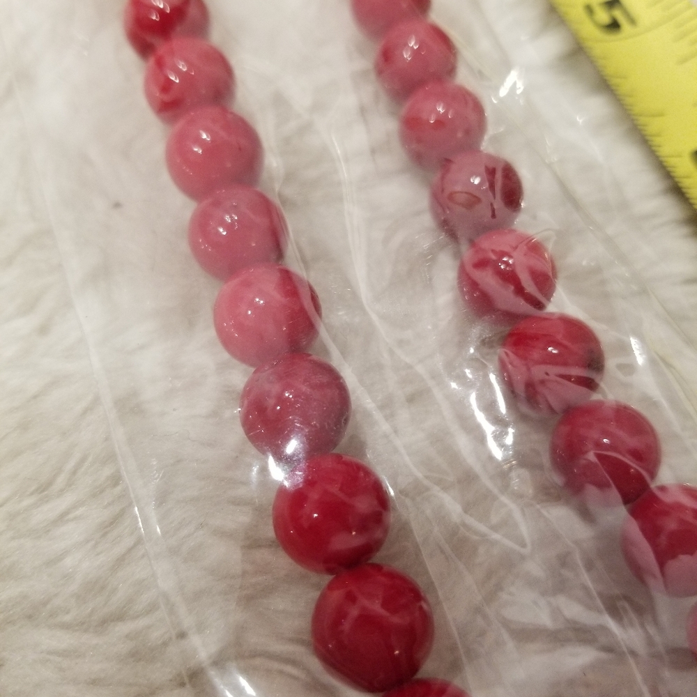 Vintage Coral Red Bead Necklace (wholesale avail) - Picture 3 of 5